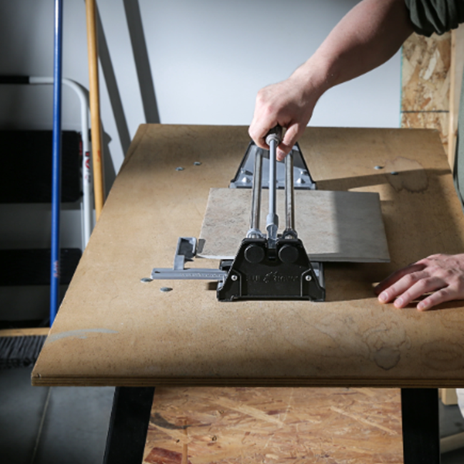 Tile Cutter hover