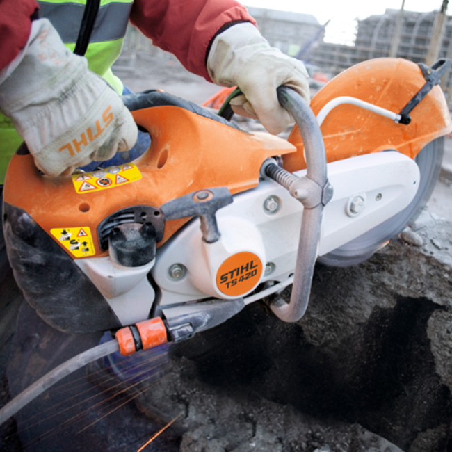 Concrete Saw - 14" - Gas hover